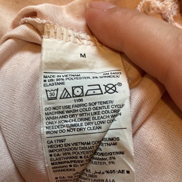 Old Navy Active Tanktop - Picture 4 of 5